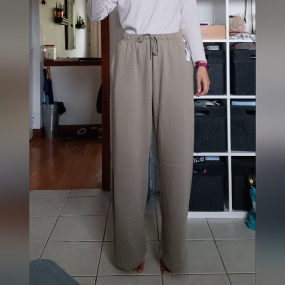 🆕️NWT Old Navy Extra High-Waisted Vintage Lounge Sweatpants in 'Birch Leaf', M - Picture 9 of 15